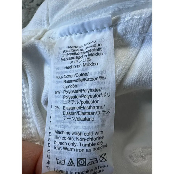 Madewell Petite 10" High-Rise Skinny Jeans in Pure White: Step-Hem Edition - Picture 7 of 8